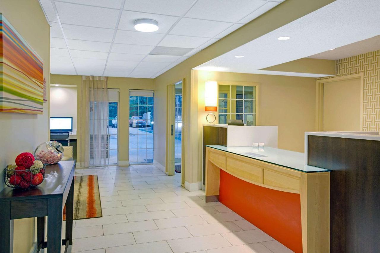 MainStay Suites Charlotte - Executive Park Extérieur photo