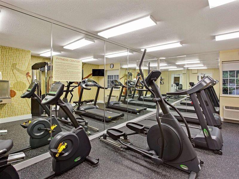 MainStay Suites Charlotte - Executive Park Extérieur photo