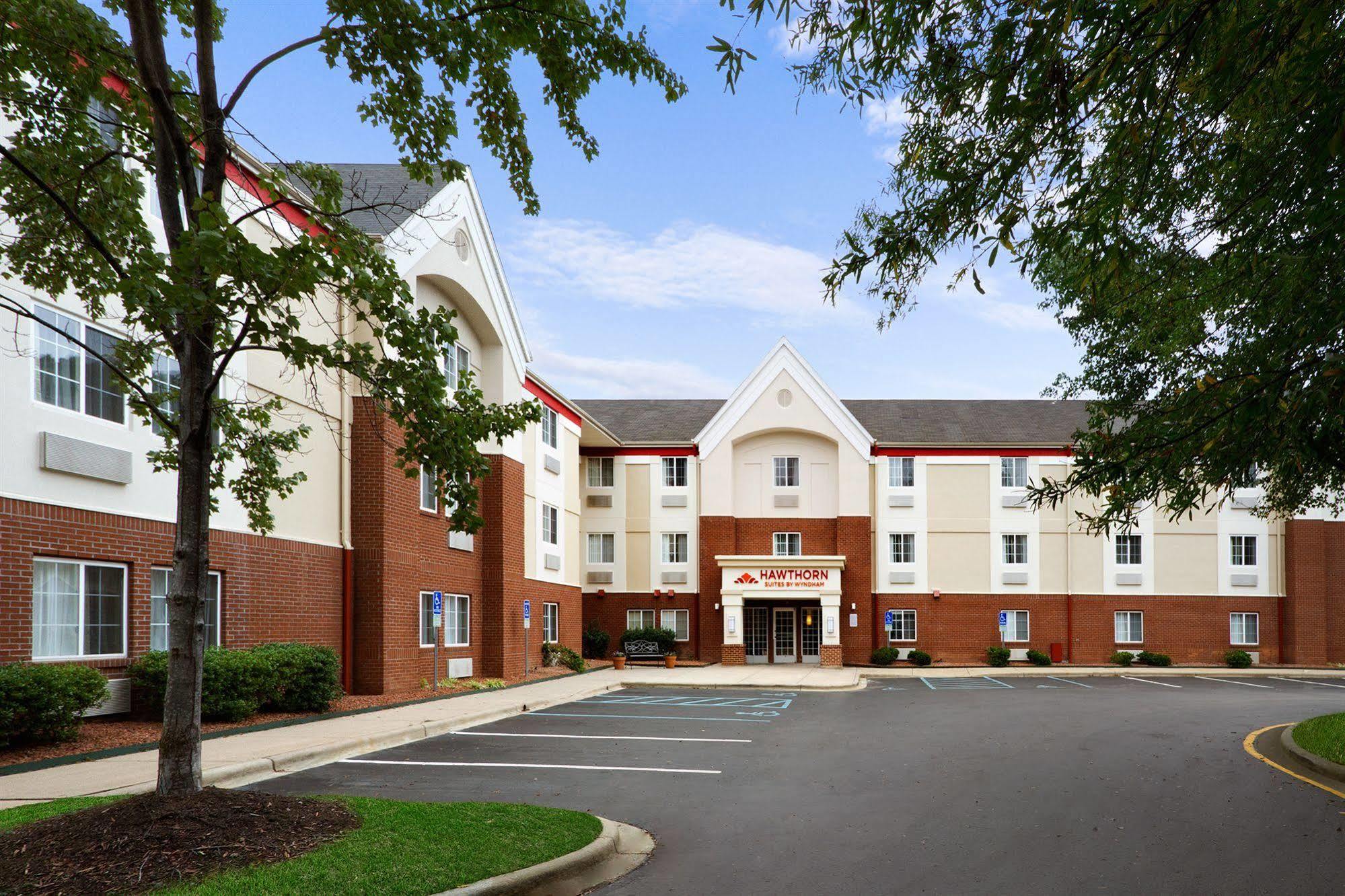 MainStay Suites Charlotte - Executive Park Extérieur photo